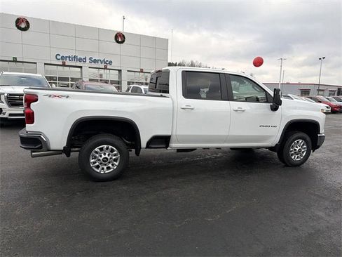 New 2026 Chevrolet Silverado 2500 LT image 3