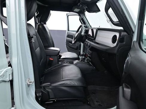 Used 2024 Jeep Wrangler Unlimited Sport AWD/4WD image 18