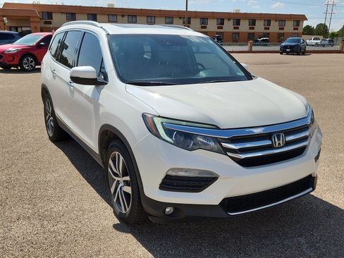 Used 2017 Honda Pilot Elite image 6