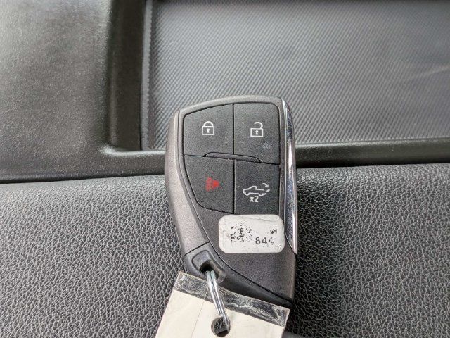 Used 2023 Chevrolet Silverado 1500 LT AWD/4WD image 31