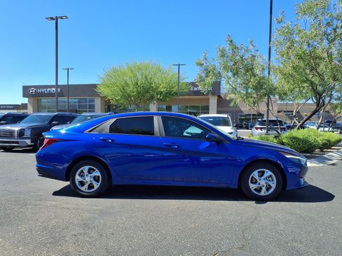 Certified 2023 Hyundai Elantra SE FWD image 7