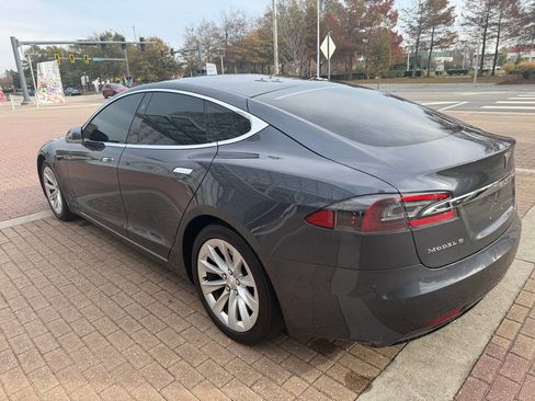 Used 2016 Tesla Model S 75 image 9