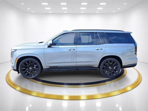 Used 2026 Cadillac Escalade Platinum Sport w/ LPO, ONYX Package AWD/4WD image 8