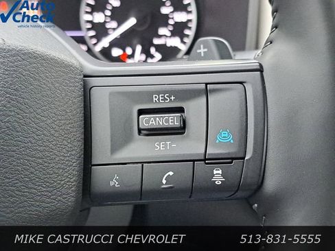 Used 2025 Nissan Rogue SV image 14
