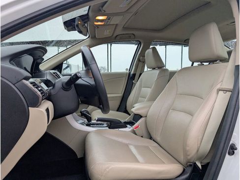 Used 2017 Honda Accord EX-L image 14