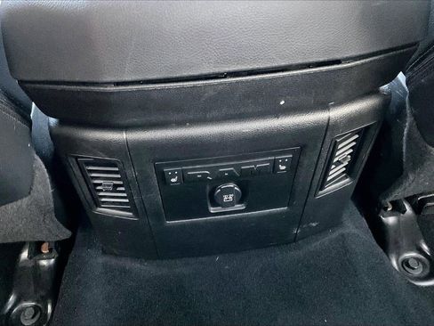 Used 2018 RAM 2500 Laramie w/ Snow Chief Group image 17