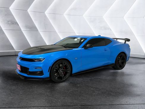 Used 2023 Chevrolet Camaro SS image 3
