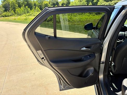 Used 2025 Buick Encore GX Sport Touring w/ Comfort Package FWD image 39