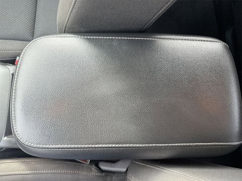 Used 2020 Chevrolet Colorado LT w/ Safety Package image 24