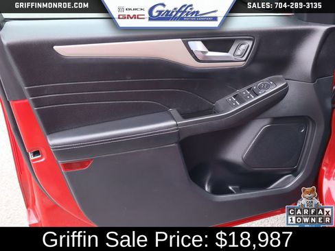 Used 2021 Ford Escape SE w/ Convenience Package FWD image 15