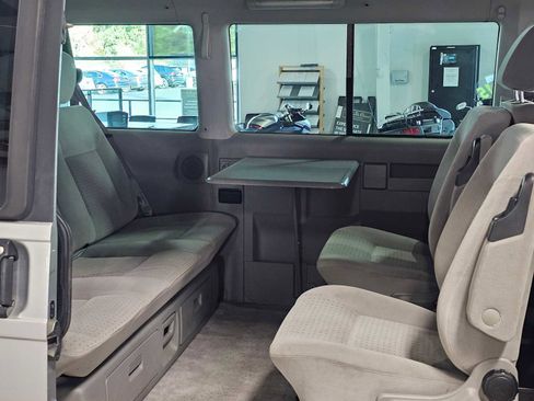 Used 2003 Volkswagen Eurovan MV image 13