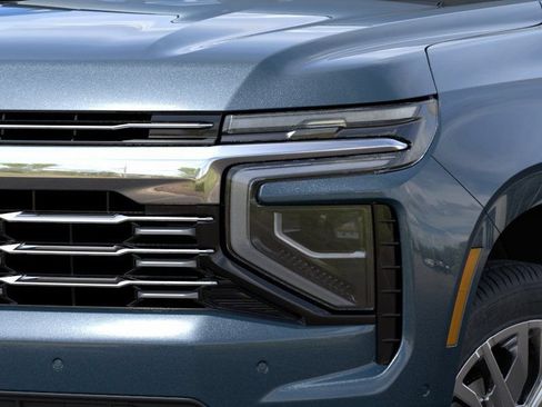 New 2026 Chevrolet Suburban Premier w/ Sun And Tow Package AWD/4WD image 11