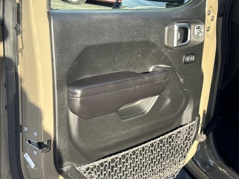 Used 2020 Jeep Gladiator Sport w/ Quick Order Package 24S image 19