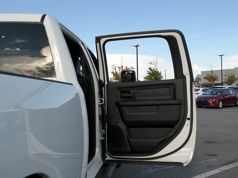 Certified 2024 RAM 2500 Tradesman image 43