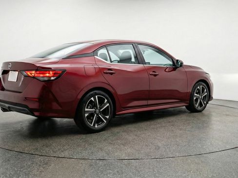 Used 2025 Nissan Sentra SV image 9