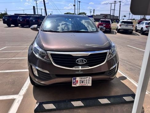 Used 2011 Kia Sportage EX w/ Premium Pkg w/Leather Seats FWD image 1
