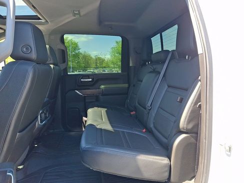 Used 2022 GMC Sierra 2500 Denali w/ Denali Ultimate Package AWD/4WD image 12