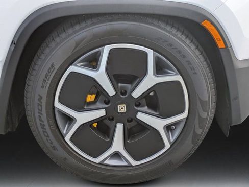 Used 2022 Rivian R1T Adventure image 9