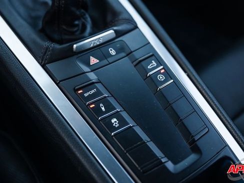 Used 2017 Porsche 718 Cayman S image 18