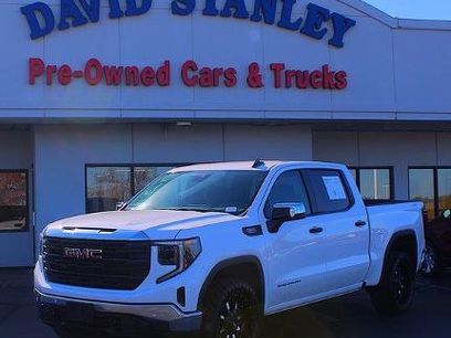 Used 2025 GMC Sierra 1500 Pro w/ Pro Value Package