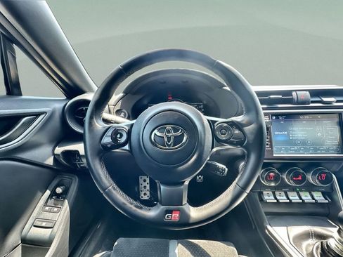Used 2022 Toyota GR86 Premium RWD image 11