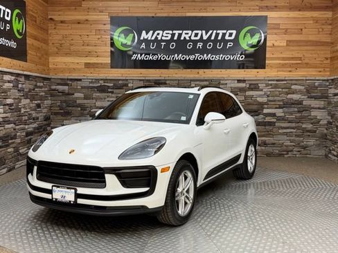 Used 2022 Porsche Macan AWD/4WD image 4