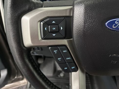 Used 2022 Ford F350 Lariat w/ Lariat Value Package AWD/4WD image 15