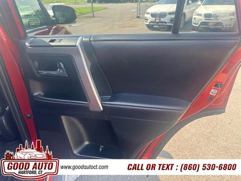 Used 2016 Toyota 4Runner Limited image 10