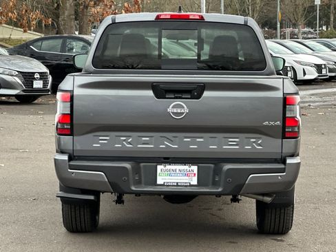 New 2026 Nissan Frontier SV image 7