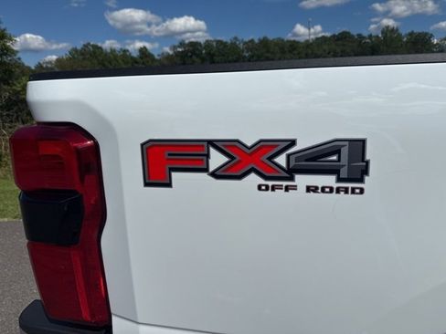 New 2026 Ford F350 Lariat w/ Chrome Package image 18