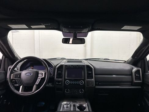 Used 2019 Ford Expedition XLT w/ Equipment Group 202A AWD/4WD image 57