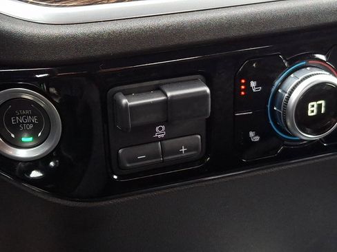 Used 2024 GMC Sierra 1500 Elevation image 25