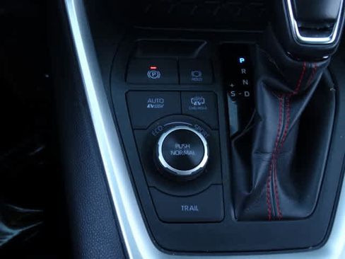 Certified 2024 Toyota RAV4 SE image 35