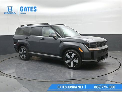 Used 2024 Hyundai Santa Fe Limited image 4