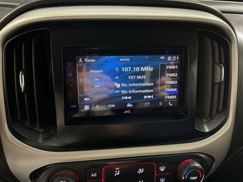 Used 2015 GMC Canyon SLE AWD/4WD image 22