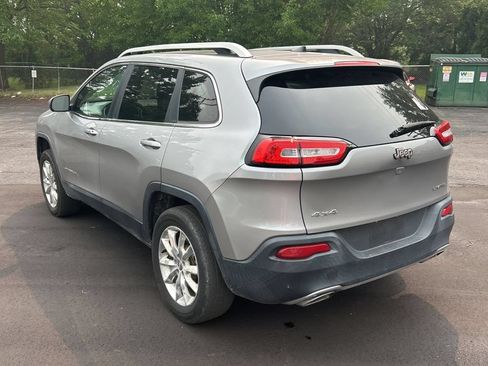 Used 2016 Jeep Cherokee Limited AWD/4WD image 4