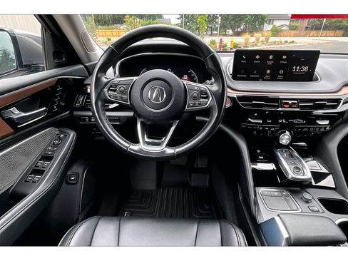 Used 2022 Acura MDX SH-AWD image 5