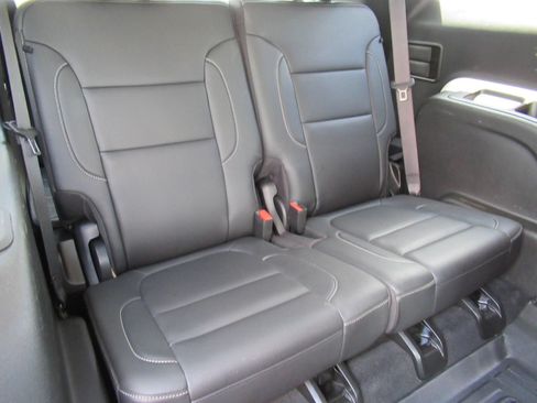 Used 2023 GMC Acadia SLT FWD image 37