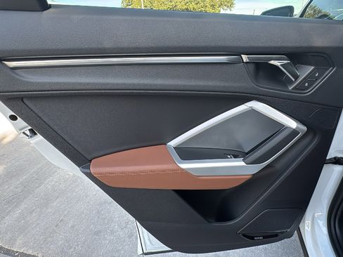 Used 2025 Audi Q3 2.0T Premium Plus image 16