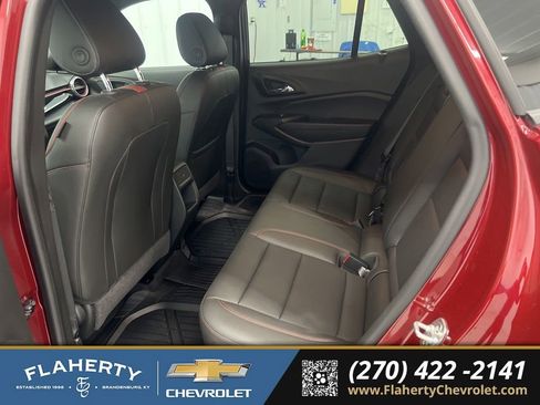 Used 2025 Chevrolet Trax RS image 11