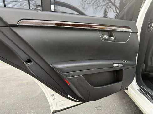 Used 2013 Mercedes-Benz S 550 image 29