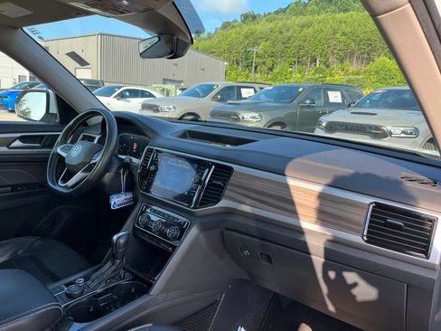Used 2021 Volkswagen Atlas SEL Premium AWD/4WD image 10