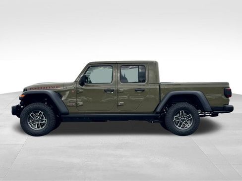 New 2026 Jeep Gladiator Mojave w/ Steel Bumper Group AWD/4WD image 4