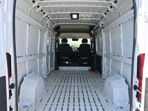 Used 2024 RAM ProMaster 2500 w/ Convenience Group FWD image 19