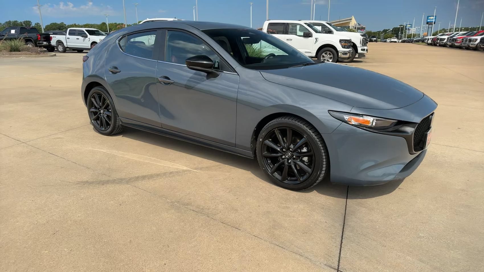 Used 2024 MAZDA MAZDA3 s AWD/4WD image 2