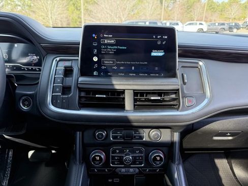 Used 2022 Chevrolet Tahoe Z71 w/ Luxury Package image 19