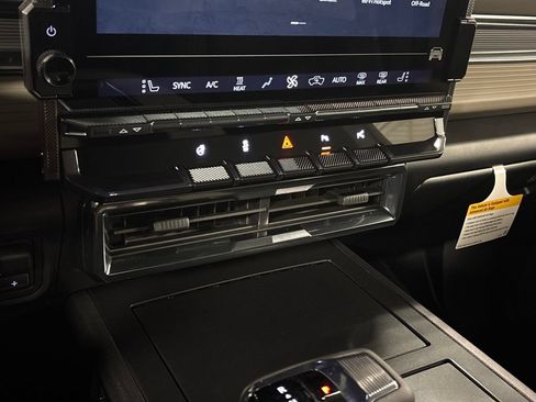 New 2026 GMC Hummer EV 4x4 Crew Cab image 39