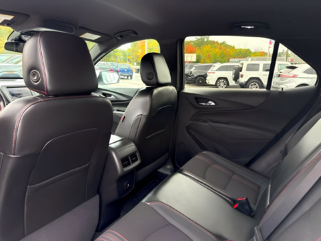 Used 2023 Chevrolet Equinox RS AWD/4WD image 16