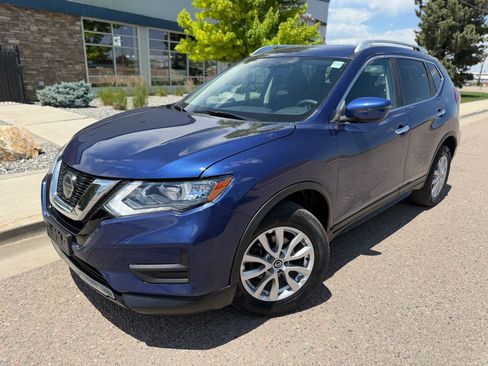 Used 2018 Nissan Rogue SV AWD/4WD image 1