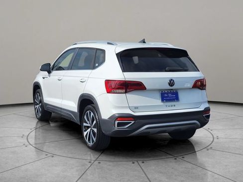 Used 2024 Volkswagen Taos SE FWD image 9